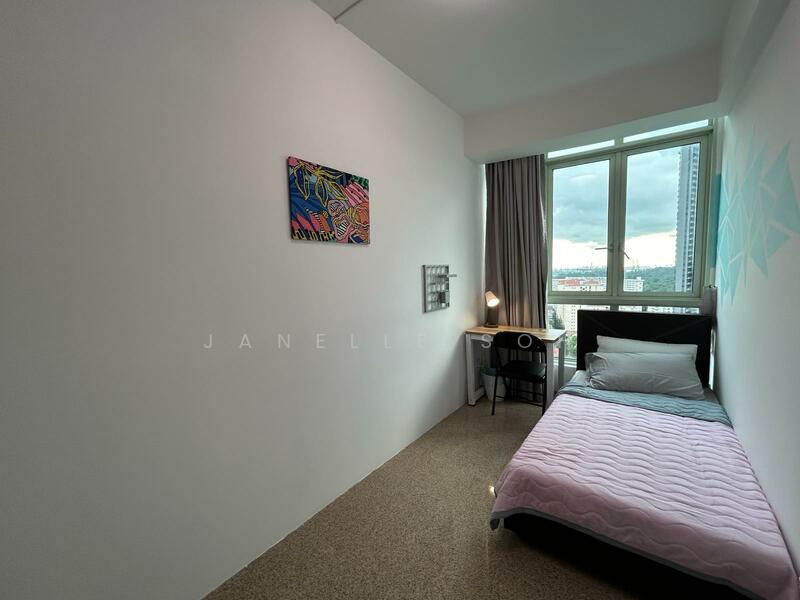 Room 2: Block 16, Stirling Road, #28-xx S148957