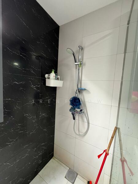 Palm Isles, 40 Flora Drive, 2 Bedrooms, 807 sqft, Condominium For Rent, by Irene Low, 25245309 - PropertyGuru.com.sg