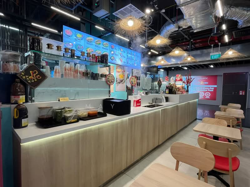 F&B unit / High Traffic / Tampines MRT & Bus Interchange, Tampines Central 1, Tampines MRT, Bus Interchange, 617 sqft, Food & Beverage For Rent, by May Hui, 25245746 - CommercialGuru.com.sg