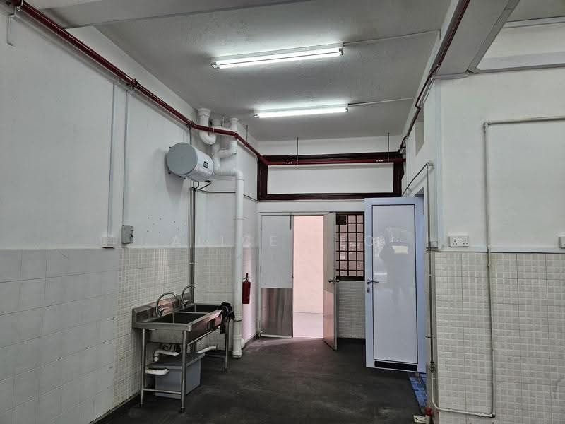 161 Bukit Merah Central, 161 Bukit Merah Central, Alexandra / Commonwealth, 1,581 sqft, Shop / Shophouse For Sale, by Alice Teo, 25245808 - Kitchen - CommercialGuru.com.sg