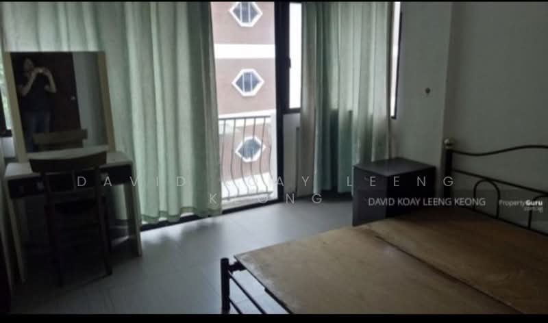 Keng Lee Court, 74A Keng Lee Road, 3 Bedrooms, 1,100 sqft, Walk-up Apartment For Rent, by David Koay Leeng Keong, 25245916 - PropertyGuru.com.sg