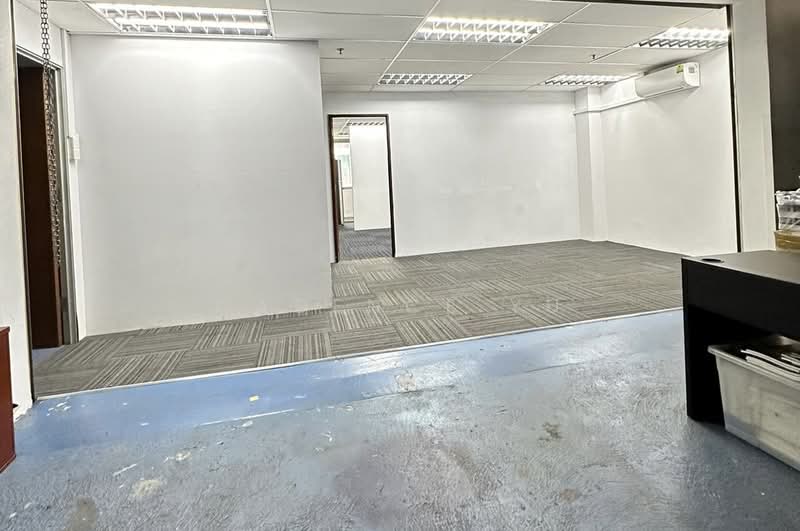Wcega Plaza, 1 Bukit Batok Crescent, 2,583 sqft, Light Industrial (B1) For Rent, by Cadence Yu, 25245926 - CommercialGuru.com.sg