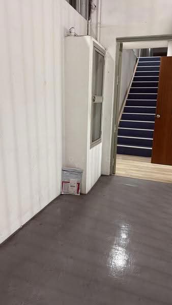 Wcega Plaza, 1 Bukit Batok Crescent, Dairy Farm / Bukit Panjang / Choa Chu Kang, 2,583 sqft, Light Industrial (B1) For Rent, by Cadence Yu, 25245926 - Corridor - CommercialGuru.com.sg