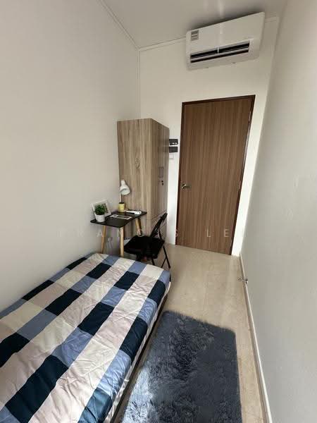 The Parc Condominium, 5 West Coast Walk, Buona Vista / West Coast / Clementi New Town, Room Rental, 110 sqft, Condominium For Rent, by Francis Lee, 25246182 - PropertyGuru.com.sg