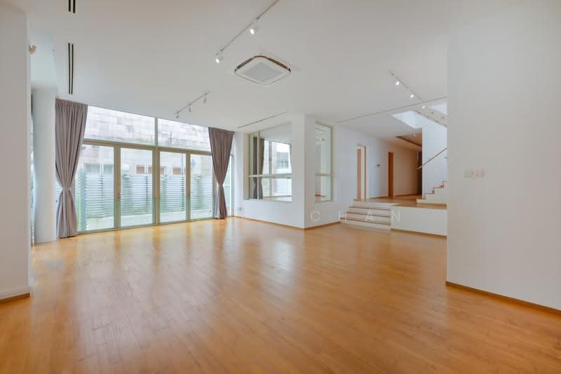 Tudor Close, Tudor Close, Newton / Novena, 5 Bedrooms, 4,671 sqft, Bungalow House For Rent, by Ashley Chan, 25246645 - PropertyGuru.com.sg
