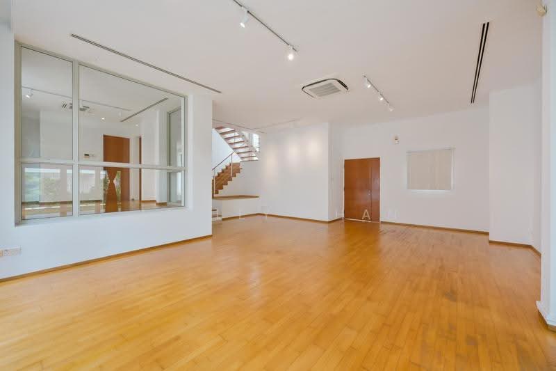 Tudor Close, Tudor Close, Newton / Novena, 5 Bedrooms, 4,671 sqft, Bungalow House For Rent, by Ashley Chan, 25246645 - PropertyGuru.com.sg