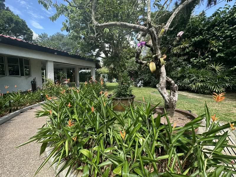For Sale - Good class Bungalow Bin Tong Park