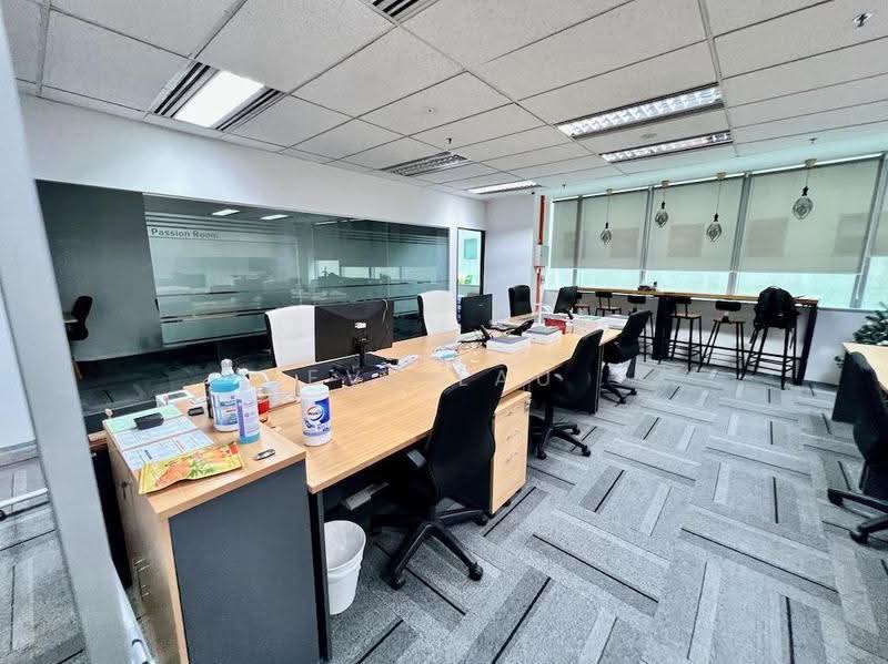 Royal Group Building, 3 Phillip Street, Boat Quay / Raffles Place / Marina, 2,325 sqft, Office For Rent, by Mary Lau, 25247283 - CommercialGuru.com.sg