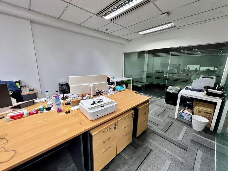 Royal Group Building, 3 Phillip Street, Boat Quay / Raffles Place / Marina, 2,325 sqft, Office For Rent, by Mary Lau, 25247283 - CommercialGuru.com.sg