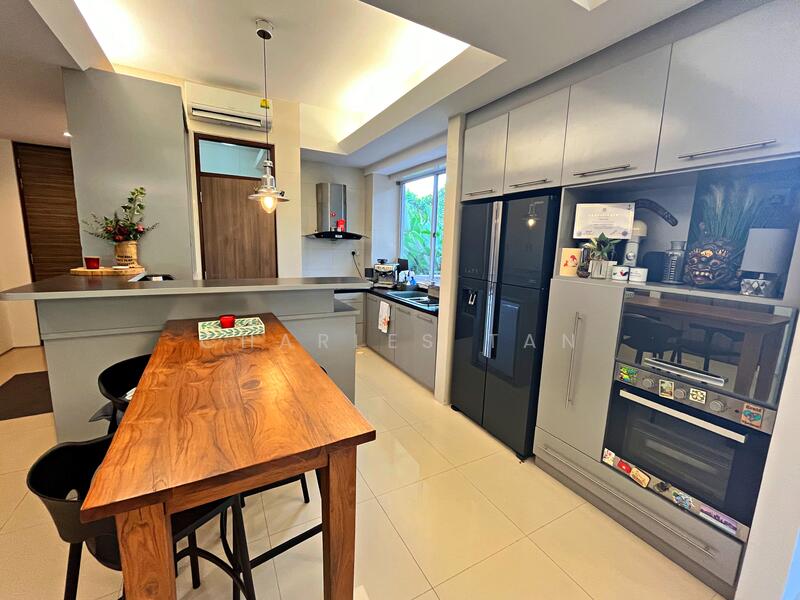 For Rent - Jalan Kakatua Semi-Detached House