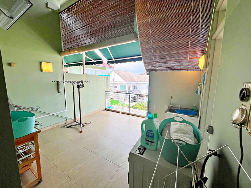 For Rent - Jalan Kakatua Semi-Detached House