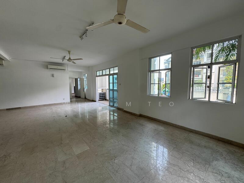 For Rent - La Suisse I