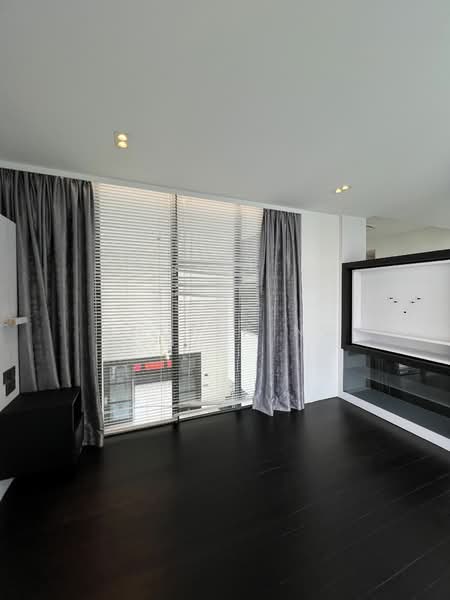 Skypark @ Somerset Apartment For Sale at S$ 10,500,000 | PropertyGuru Singapore