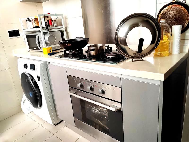 Caspian, 54 Lakeside Drive, 3 Bedrooms, 1,001 sqft, Condominium For Rent, by Jeffrey Tang W.L., 25247902 - PropertyGuru.com.sg