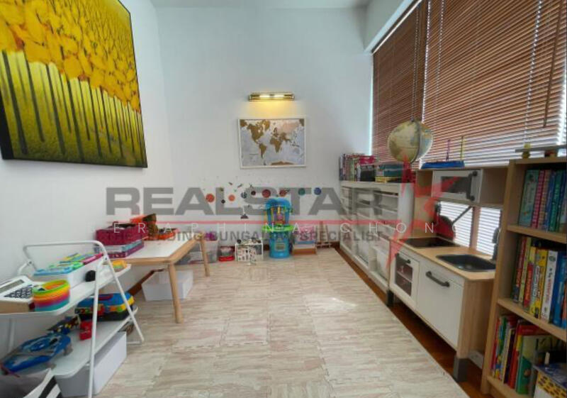 ⭐️BESIDE ACS SCHOOL⭐️2.5STY⭐️☎️9.8.2.8.0.0.6.4, Asimont Lane/Barker rd, 5 Bedrooms, 4,500 sqft, Semi-Detached House For Sale, by Seraphina Chong, 25248226 - PropertyGuru.com.sg