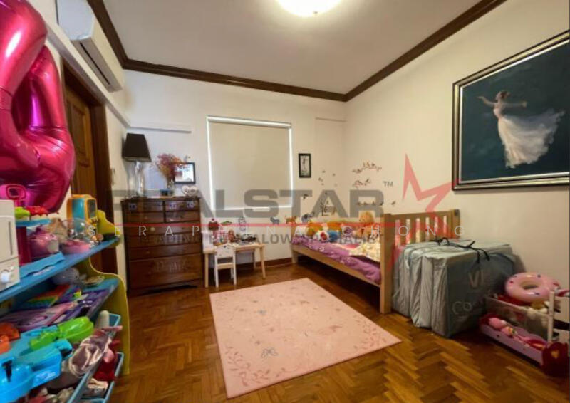 ⭐️BESIDE ACS SCHOOL⭐️2.5STY⭐️☎️9.8.2.8.0.0.6.4, Asimont Lane/Barker rd, 5 Bedrooms, 4,500 sqft, Semi-Detached House For Sale, by Seraphina Chong, 25248226 - PropertyGuru.com.sg