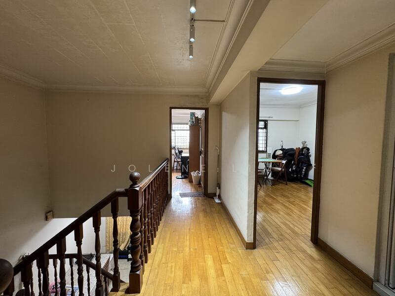 For Sale - 579 Hougang Avenue 4