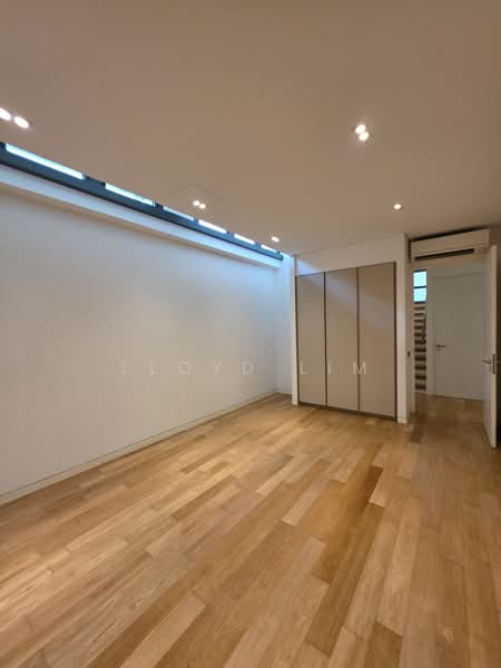 Victoria Park Villas, Victoria Park Grove, 5 Bedrooms, 4,200 sqft, Semi-Detached House For Sale, by Lloyd Lim, 25249079 - PropertyGuru.com.sg
