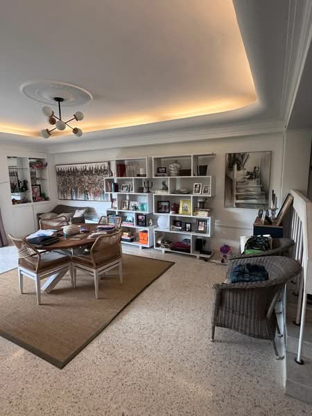 Cavenagh Court, 151 Cavenagh Road, 3 Bedrooms, 1,819 sqft, Apartment For Rent, by Lester T., 25249171 - PropertyGuru.com.sg