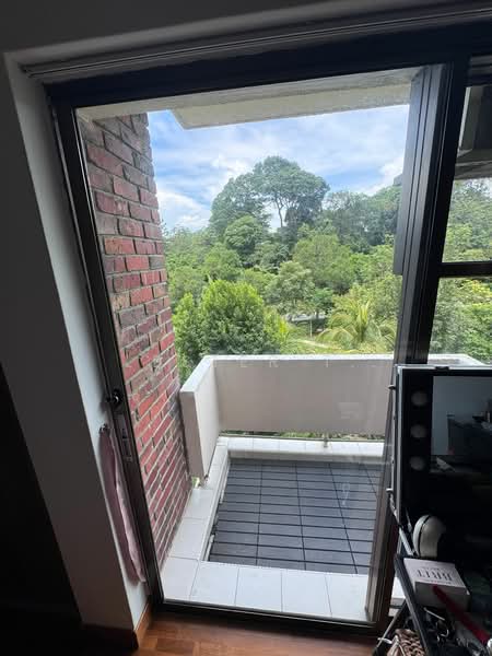Cavenagh Court, 151 Cavenagh Road, 3 Bedrooms, 1,819 sqft, Apartment For Rent, by Lester T., 25249171 - PropertyGuru.com.sg
