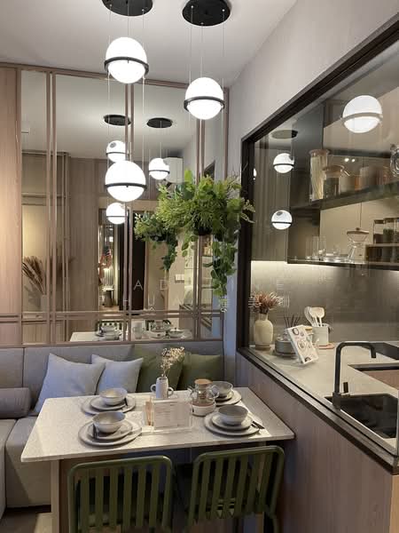 KI Residences At Brookvale, 18 Brookvale Drive, 2 Bedrooms, 753 sqft, Condominium For Sale, by Madeline Phua 潘美珊, 25249193 - PropertyGuru.com.sg
