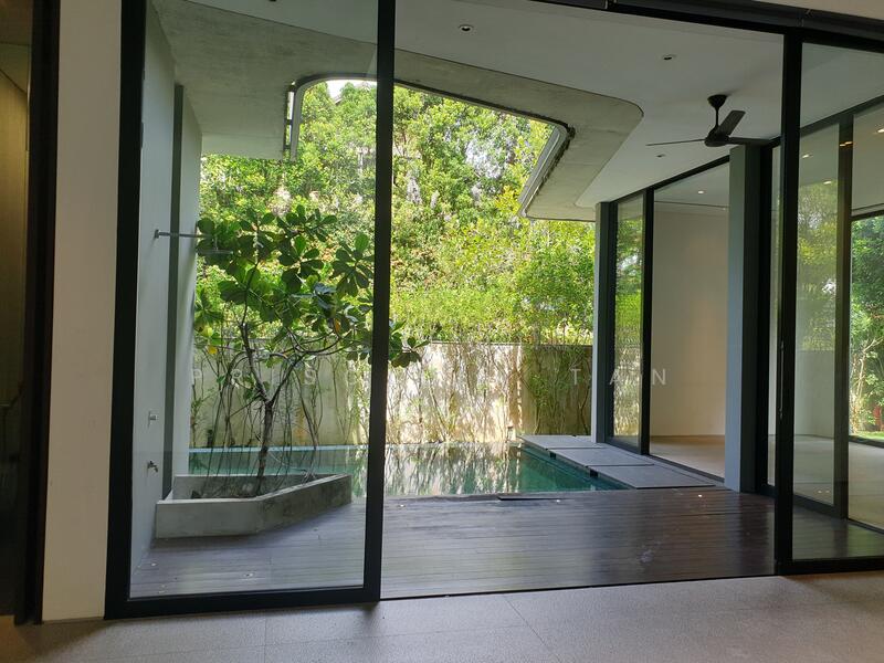 Jalan Naga Sari in Sixth Avenue vicinity, Jalan Naga Sari, 5 Bedrooms, 7,000 sqft, Semi-Detached House For Rent, by Priscilla Tan, 25249684 - PropertyGuru.com.sg