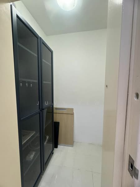 RV Edge, 2 Shanghai Road, 2 Bedrooms, 495 sqft, Condominium For Rent, by Juvy Yew, 25250071 - PropertyGuru.com.sg