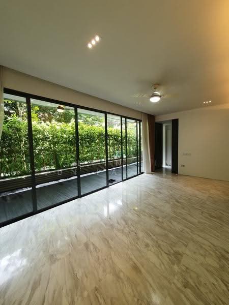 Sui Generis, 9 Balmoral Crescent, Tanglin / Holland / Bukit Timah, 3 Bedrooms, 1,873 sqft, Condominium For Rent, by Kelvin Lim Jun Hao 林俊豪, 25250109 - Living Room - PropertyGuru.com.sg