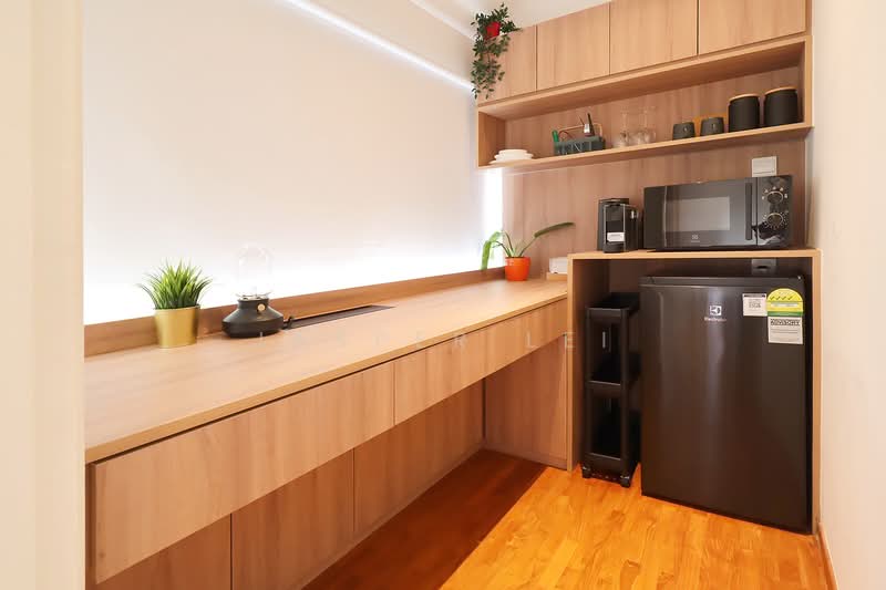 Chelsea Village, 77 Jalan Mat Jambol, Room Rental, 300 sqft, Terraced House For Rent, by Jasper Lei, 25250185 - PropertyGuru.com.sg