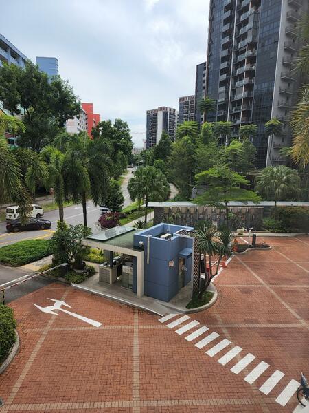 The Lakeshore, 33 Jurong West Street 41, 2 Bedrooms, 926 sqft, Condominium For Rent, by May Lee, 25251788 - PropertyGuru.com.sg