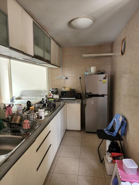 The Lakeshore, 33 Jurong West Street 41, 2 Bedrooms, 926 sqft, Condominium For Rent, by May Lee, 25251788 - PropertyGuru.com.sg