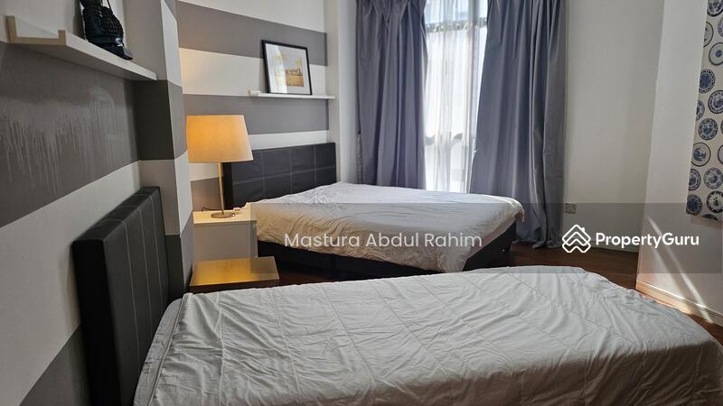 For Sale - Harbourlights