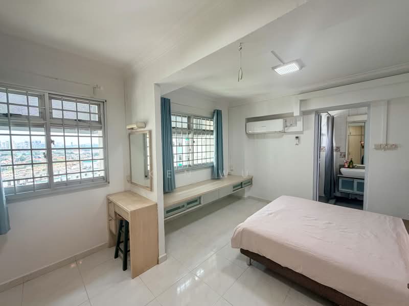 171 Lorong 1 Toa Payoh, 171 Lorong 1 Toa Payoh, 3 Bedrooms, 1,151 sqft, HDB Flat For Rent, by Ken Wu, 25252012 - PropertyGuru.com.sg
