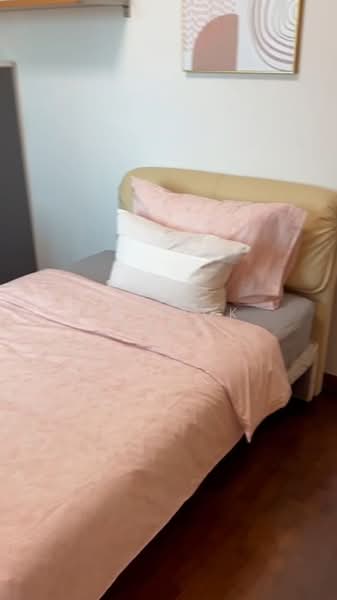 Queens, 16 Stirling Road, Room Rental, 100 sqft, Condominium For Rent, by Patrick Kuah, 25253824 - PropertyGuru.com.sg