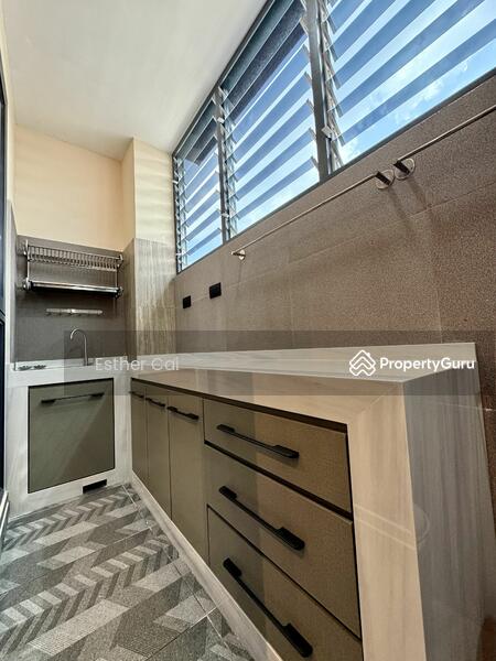 For Rent - Heeton Park