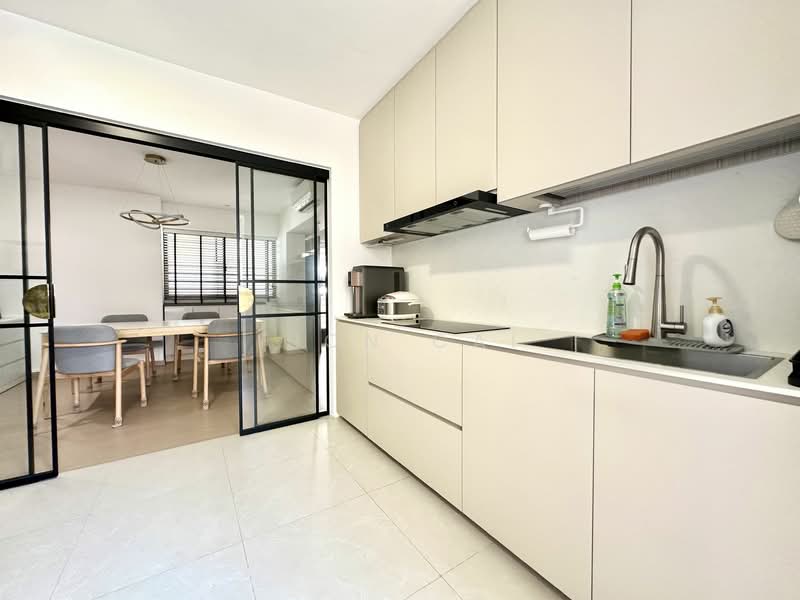 370 Woodlands Avenue 1, 370 Woodlands Avenue 1, 2 Bedrooms, 1,100 sqft, HDB Flat For Rent, by Fion Cai, 25255221 - PropertyGuru.com.sg