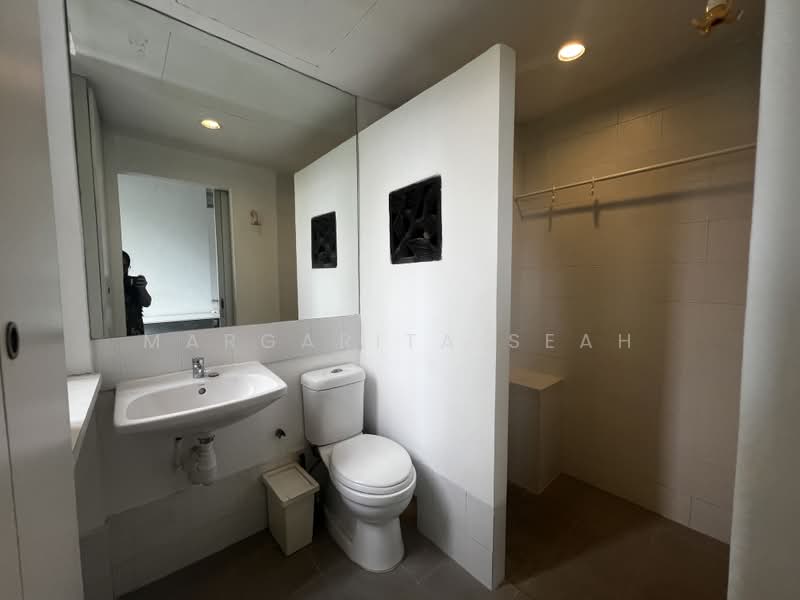Eastern Lagoon II, 208 Upper East Coast Road, 1 Bedroom, 721 sqft, Condominium For Rent, by Margarita Seah, 25256020 - PropertyGuru.com.sg
