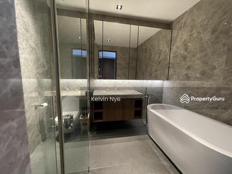 For Rent - CHEAP!! 靠近地铁站！摩登排屋 Near MRT Modern Novena 3 stry Terrace House with pool
