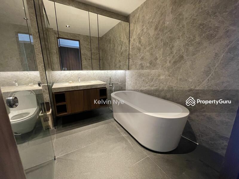 For Rent - CHEAP!! 靠近地铁站！摩登排屋 Near MRT Modern Novena 3 stry Terrace House with pool
