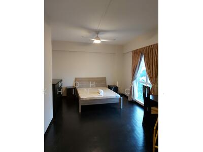 For Rent - Elias Green