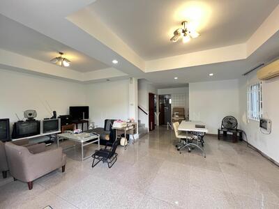 For Rent - Eng Kong garden