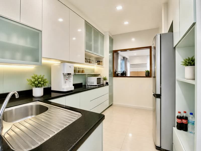 Highland Road, Highland Road, 4 Bedrooms, 2,443 sqft, Corner Terrace For Sale, by Linda Wiriatsan, 25259119 - PropertyGuru.com.sg