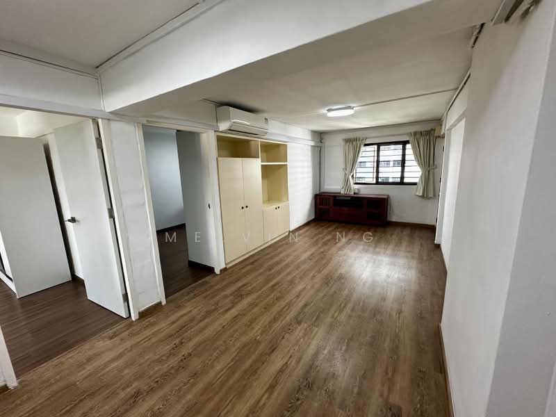 13 Holland Drive, 13 Holland Drive, 2 Bedrooms, 700 sqft, HDB Flat For Rent, by Melvin Ng, 25259655 - PropertyGuru.com.sg