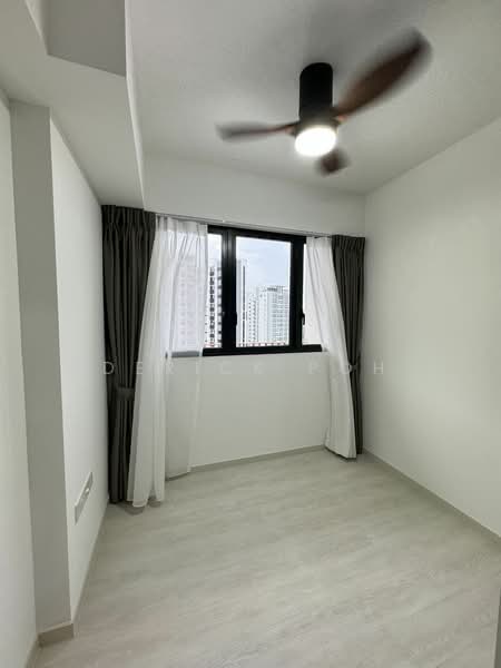 Riverfront Residences Condominium For Sale at S$ 1,299,999 | PropertyGuru Singapore