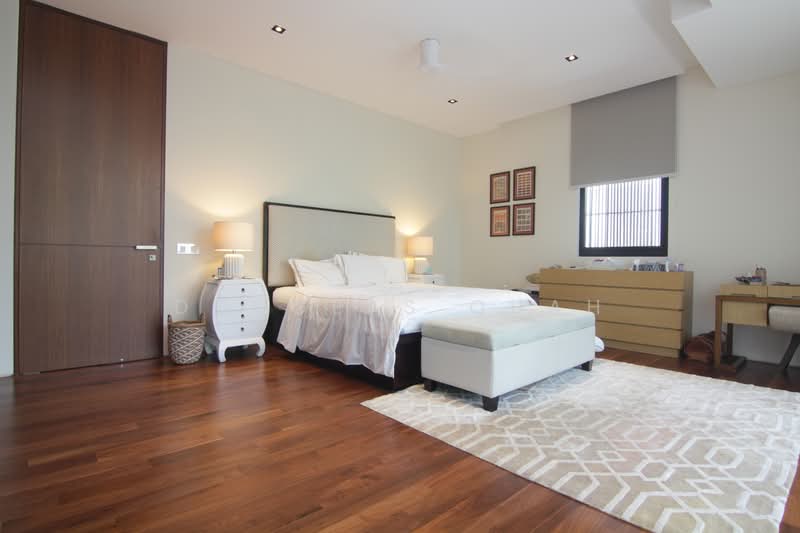 One Tree Hill Collection, One Tree Hill Road, 7 Bedrooms, 5,500 sqft, Semi-Detached House For Rent, by Douglas Quah, 25260357 - One Tree Hill spacious master room - PropertyGuru.com.sg