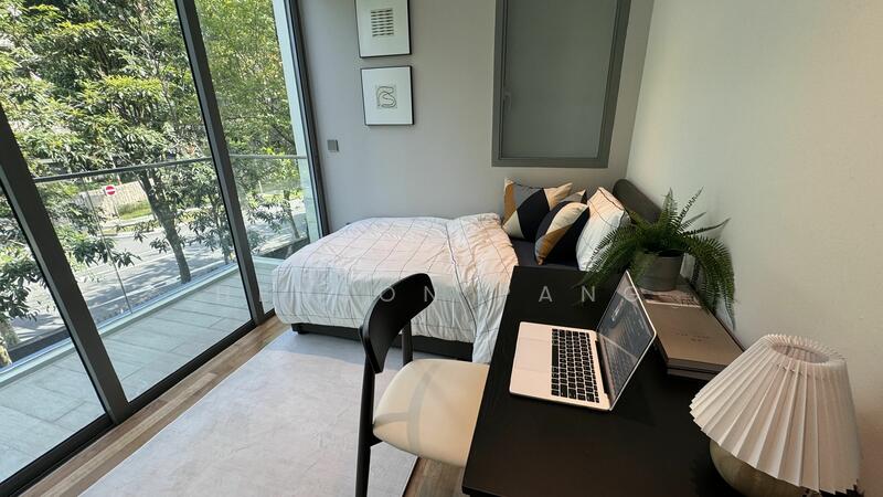 For Sale - Skies Miltonia