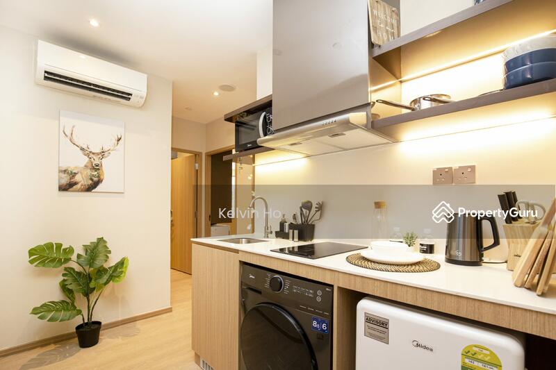 Master Single (kitchenette outside)