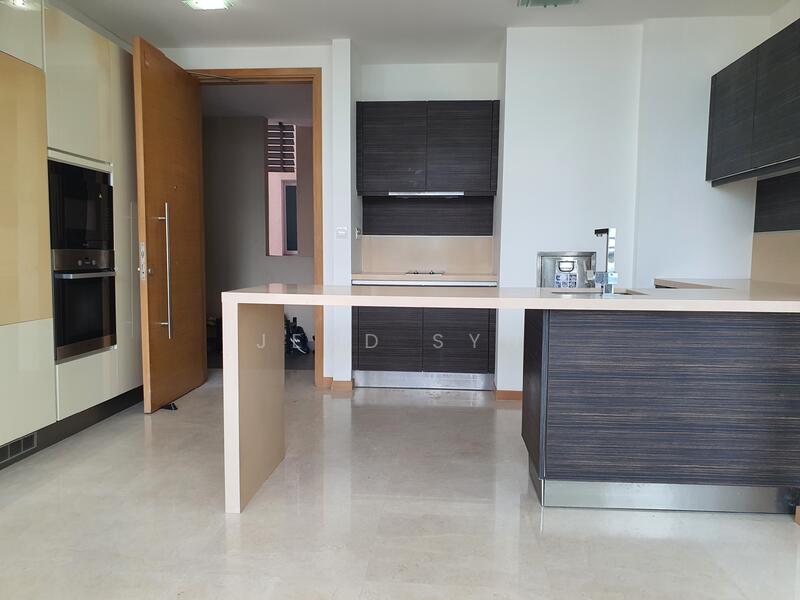 For Rent - Martin Place Residences