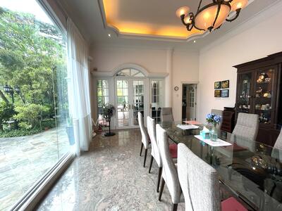 For Sale - BOTANIC GARDENS VICINITY