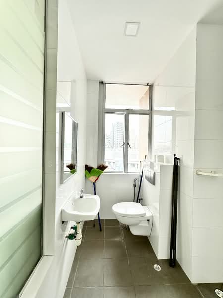 Hoa Nam Building, 27 Foch Road, Room Rental, 350 sqft, Apartment For Rent, by Serene Tey, 25261213 - PropertyGuru.com.sg